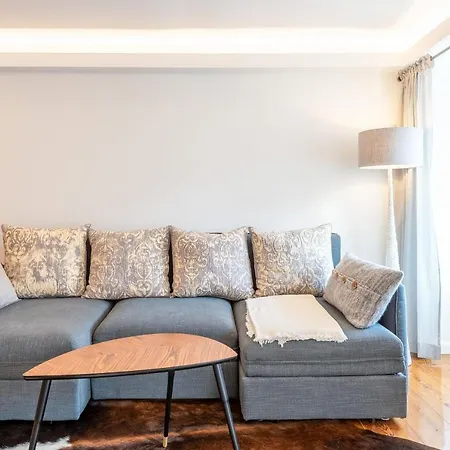 2br Near Avenida Da Liberdade Lisboa